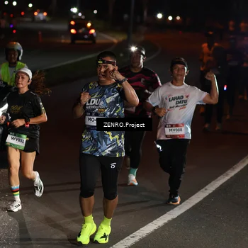 Runner Photo 7653599