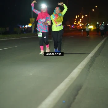 Runner Photo 7653602