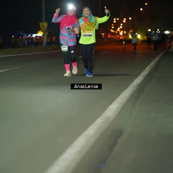 Runner Photo 7653605