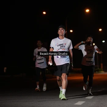 Runner Photo 7653610