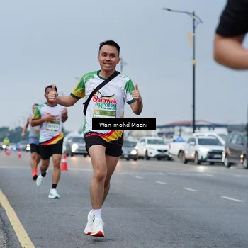 Runner Photo 7653651
