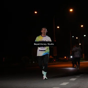 Runner Photo 7653664