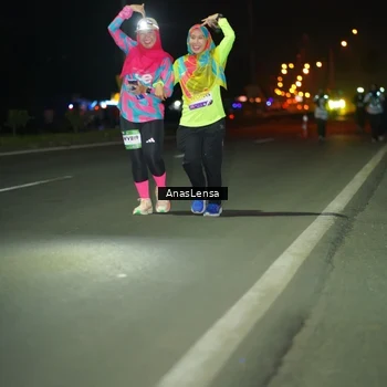 Runner Photo 7653666