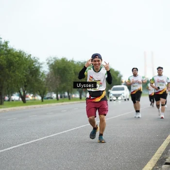 Runner Photo 7653677