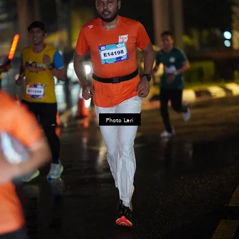 Runner Photo 7653692