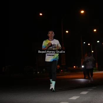 Runner Photo 7653704