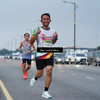 Runner Photo 7653711