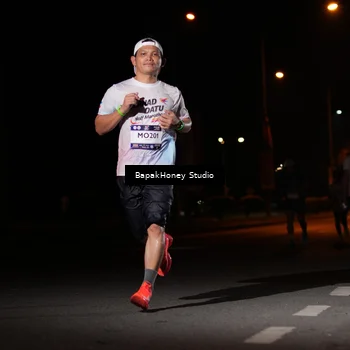 Runner Photo 7653713