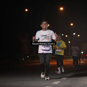 Runner Photo 7653719