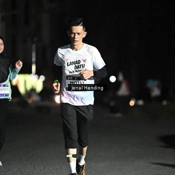 Runner Photo 7653720
