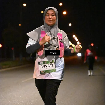 Runner Photo 7653721