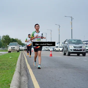 Runner Photo 7653729