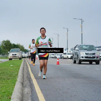 Runner Photo 7653732