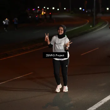 Runner Photo 7653755