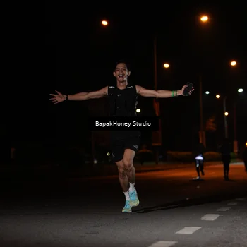 Runner Photo 7653769