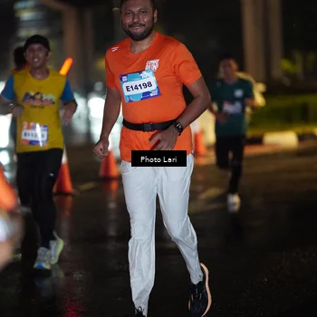 Runner Photo 7653774