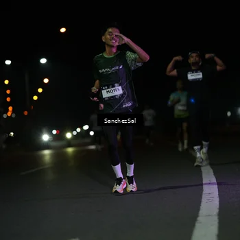 Runner Photo 7653775