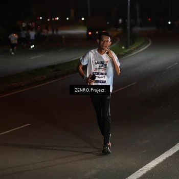 Runner Photo 7653783