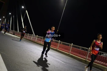 Runner Photo 765379