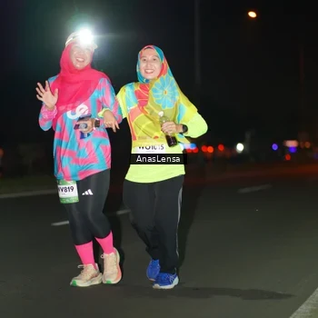 Runner Photo 7653794
