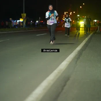Runner Photo 7653803
