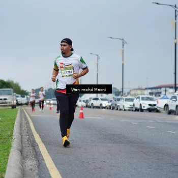 Runner Photo 7653808