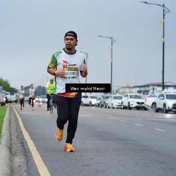 Runner Photo 7653826