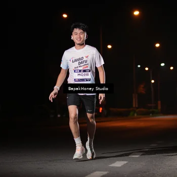 Runner Photo 7653837