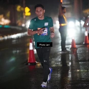 Runner Photo 7653843