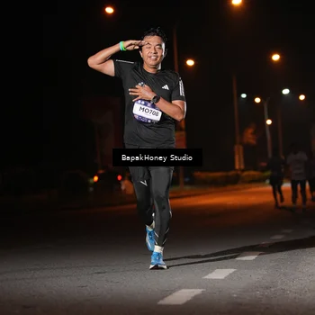 Runner Photo 7653846