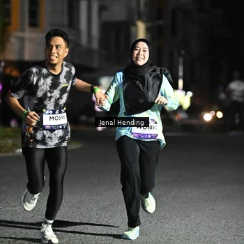 Runner Photo 7653855