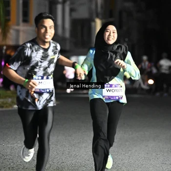 Runner Photo 7653861