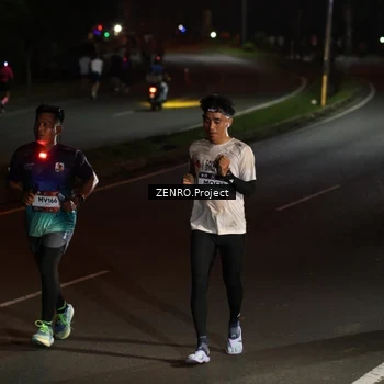 Runner Photo 7653863