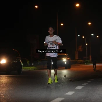 Runner Photo 7653866