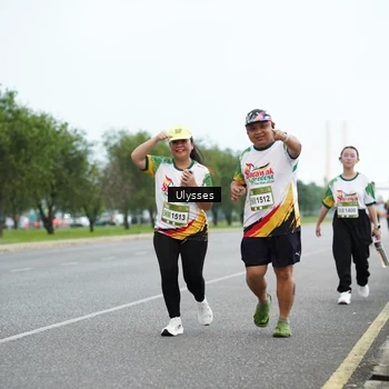 Runner Photo 7653868