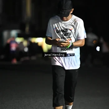 Runner Photo 7653869