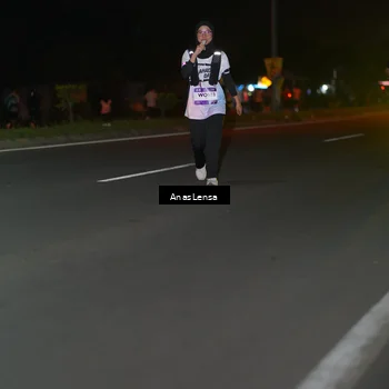 Runner Photo 7653902