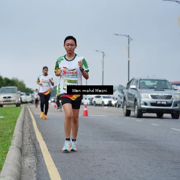 Runner Photo 7653907
