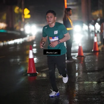 Runner Photo 7653913
