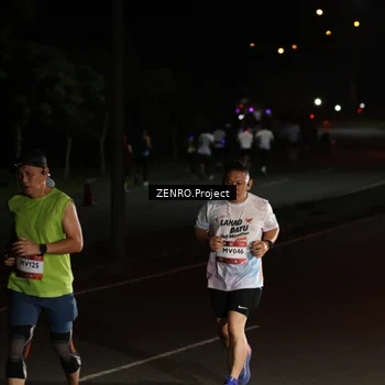 Runner Photo 7653916