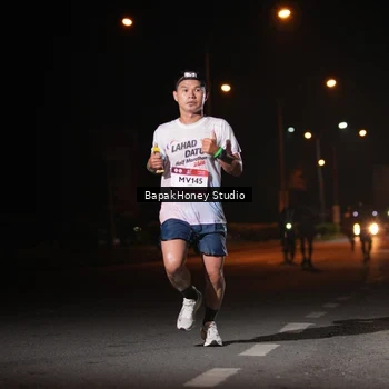 Runner Photo 7653920