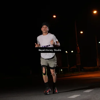 Runner Photo 7653928