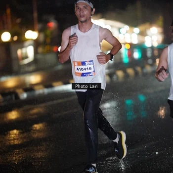 Runner Photo 7653930