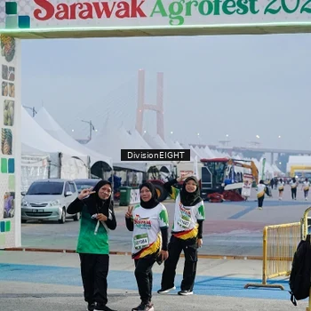 Runner Photo 7653936