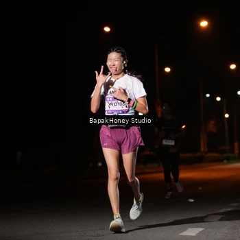 Runner Photo 7653944