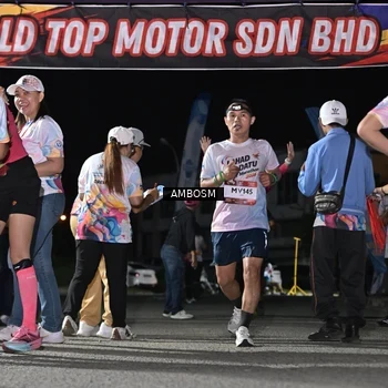 Runner Photo 7653948