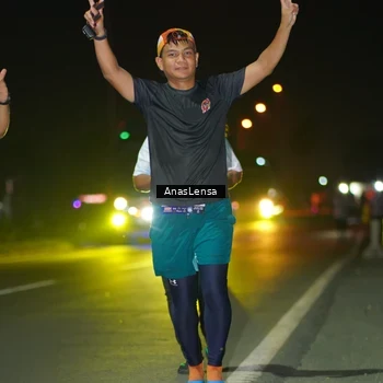 Runner Photo 7653957