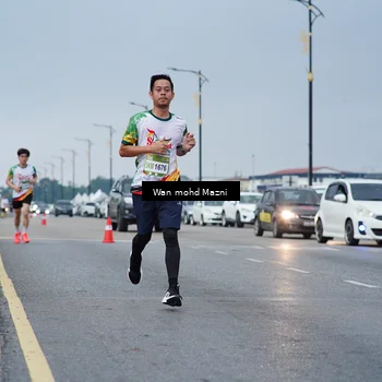 Runner Photo 7653964