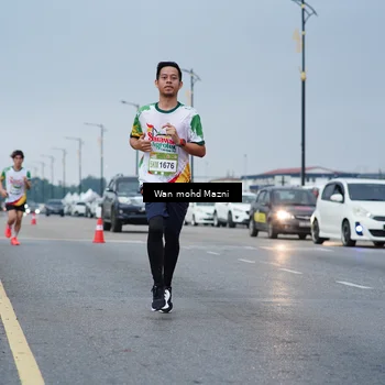 Runner Photo 7653974