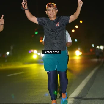 Runner Photo 7653975